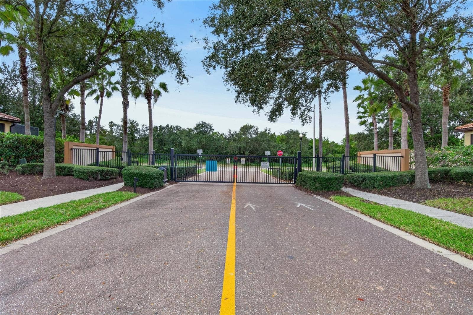 5504 SUNSET FALLS DRIVE, Apollo Beach, FL 33572 Rear gate of Community