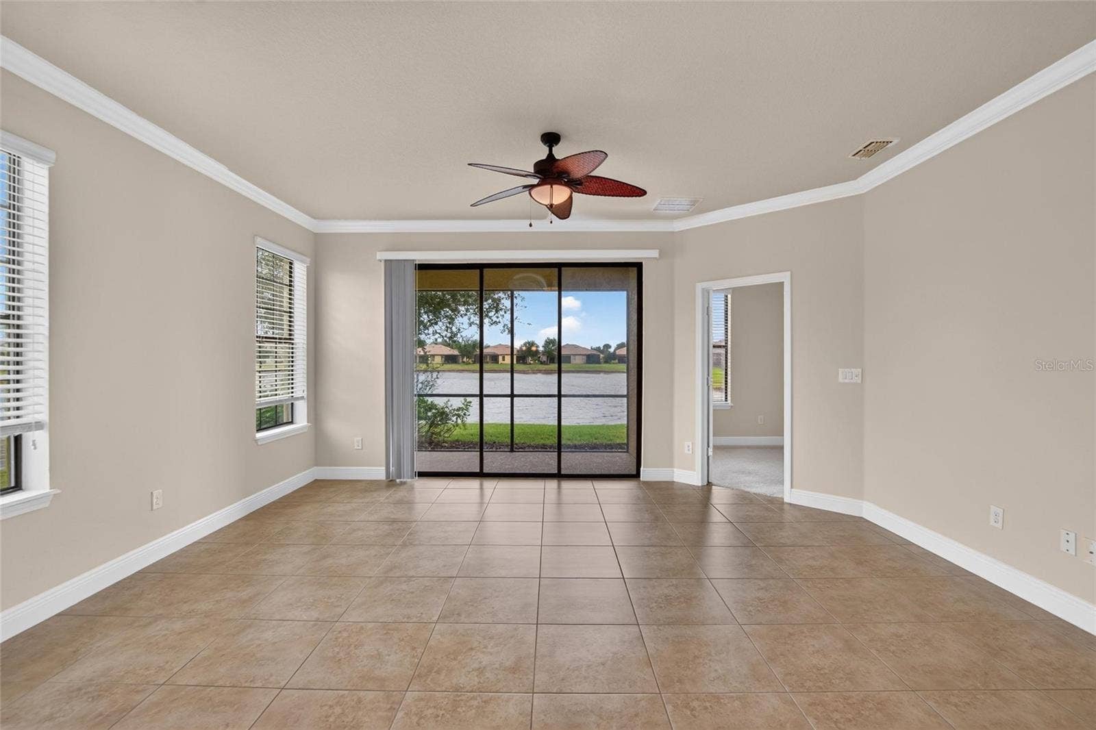 5504 SUNSET FALLS DRIVE, Apollo Beach, FL 33572 Living Room