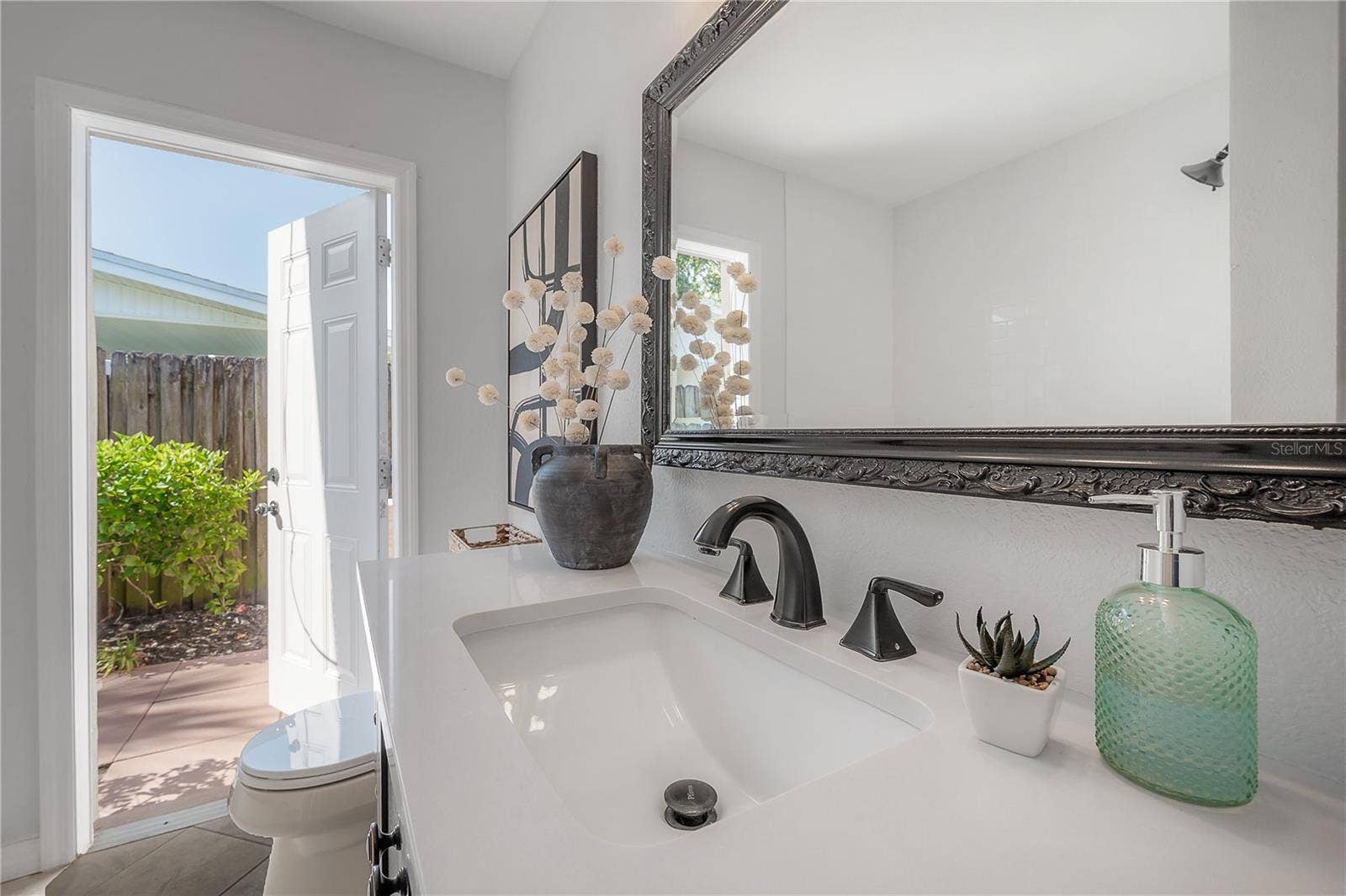3935 W EDEN ROC CIRCLE, Tampa, FL 33634