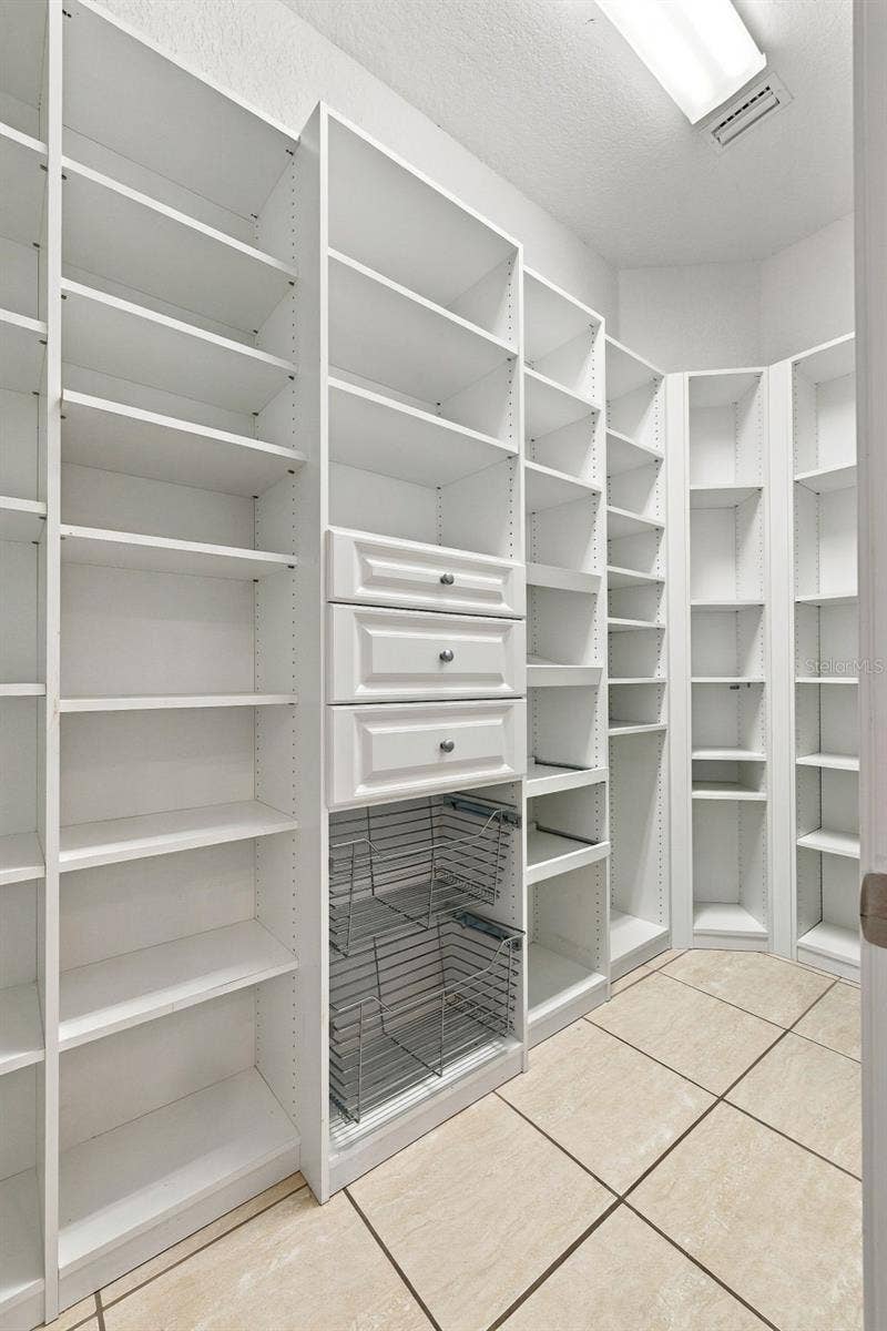3916 VALRICO GROVE DRIVE, Valrico, FL 33594 Walk in Pantry! Amazing Design with Built Ins to accommodate the best organized Pantry!