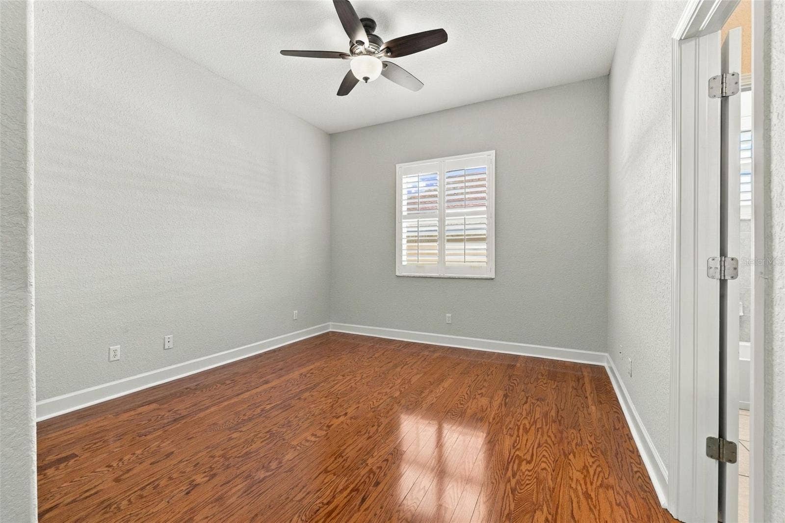 3916 VALRICO GROVE DRIVE, Valrico, FL 33594 Bedroom 2 is also 13 x 12 with 10 foot Ceilings! Jack N Jill Bathroom connected to Bedrooms 2 & 3