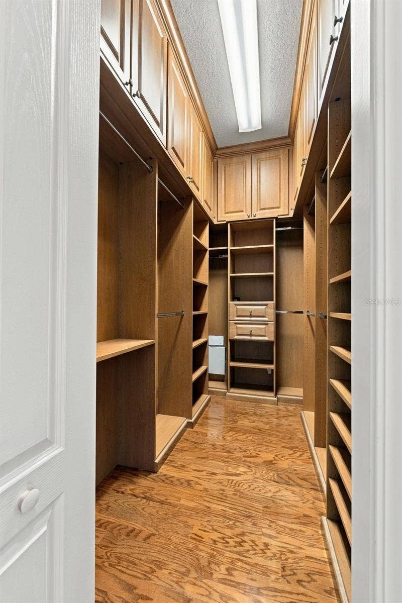 3916 VALRICO GROVE DRIVE, Valrico, FL 33594 Primary Closet all adorned with Built Ins!