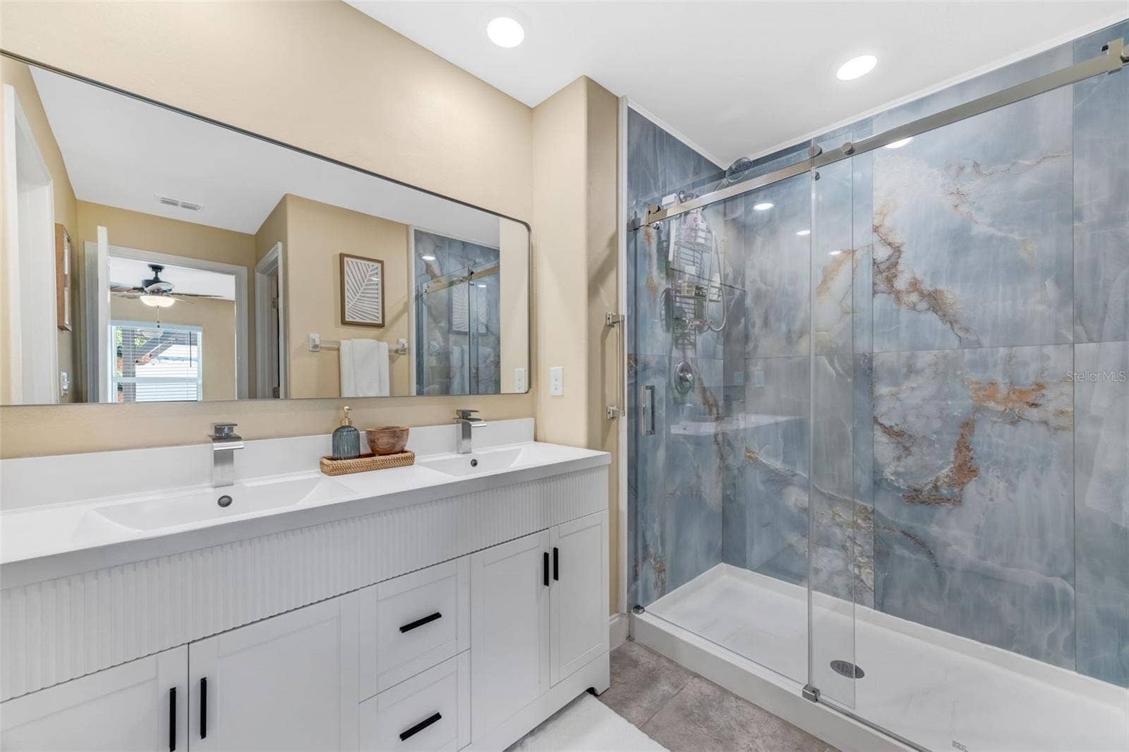 7235 SALT RIVER AVENUE, Sun City Center, FL 33573