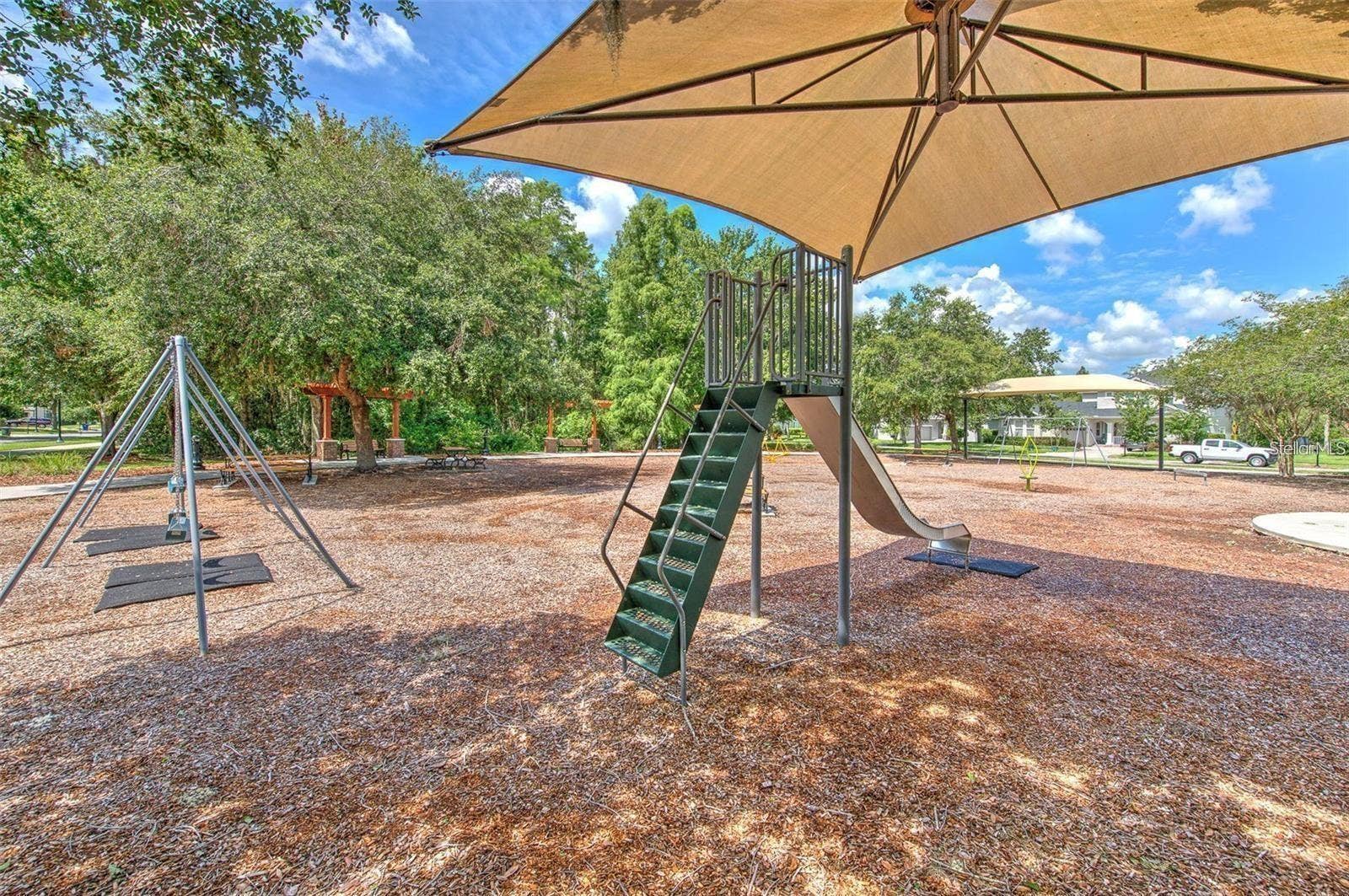 8346 LAGERFELD DRIVE, Land O Lakes, FL 34637 8346 LAGERFELD DRIVE, Land O Lakes, FL 34637