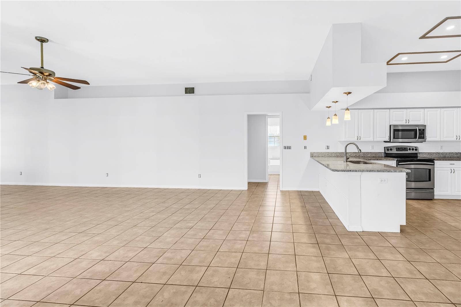 18520 SUNWARD LAKE PLACE, Lutz, FL 33549 18520 SUNWARD LAKE PLACE, Lutz, FL 33549