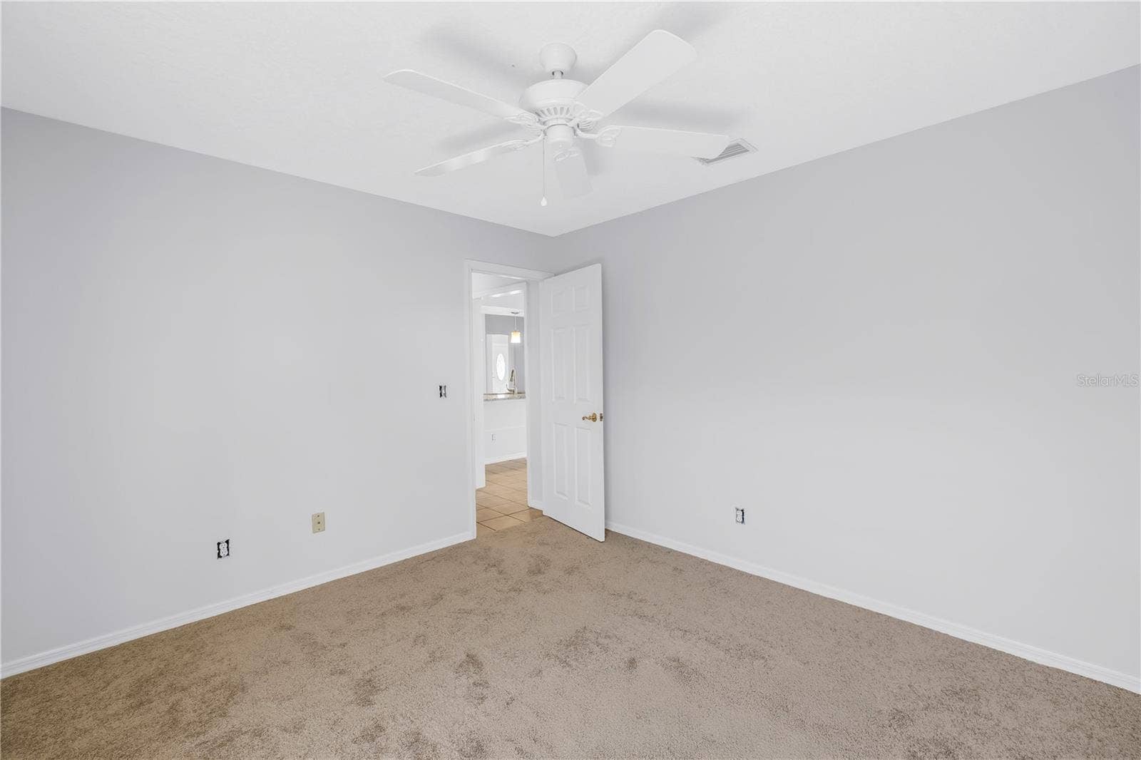 18520 SUNWARD LAKE PLACE, Lutz, FL 33549 18520 SUNWARD LAKE PLACE, Lutz, FL 33549