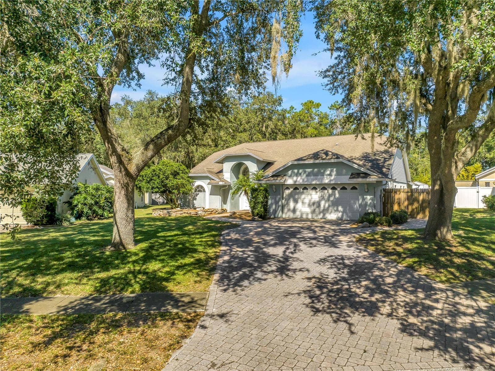 18520 SUNWARD LAKE PLACE, Lutz, FL 33549 18520 SUNWARD LAKE PLACE, Lutz, FL 33549