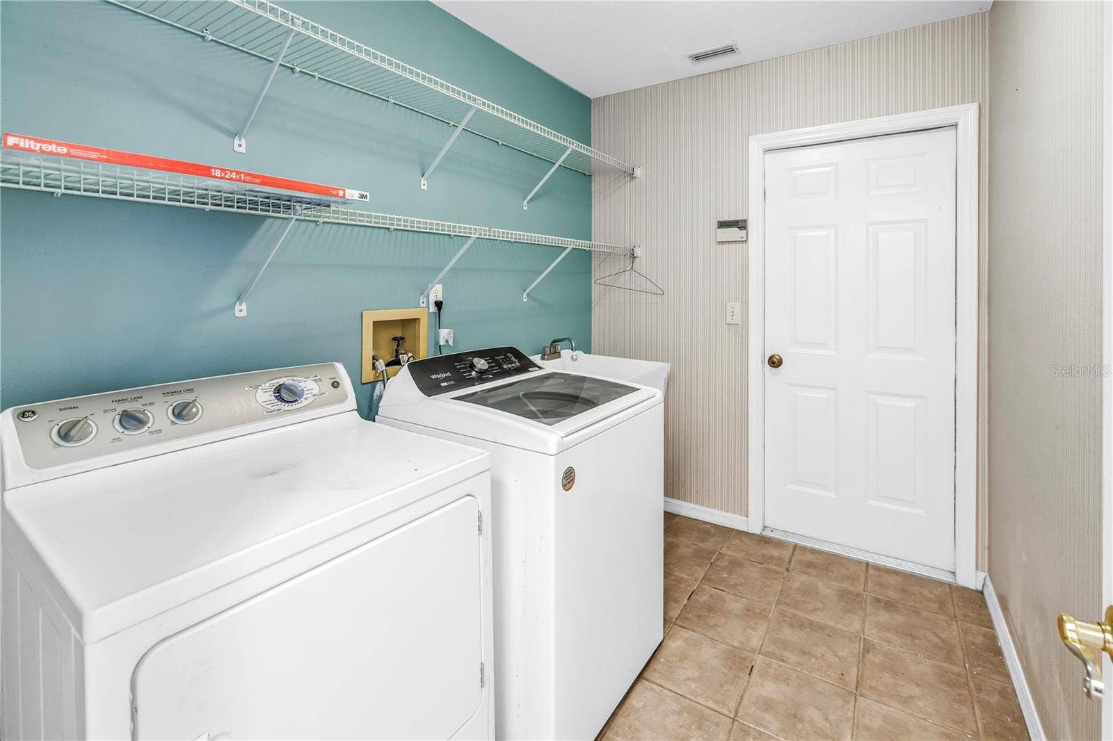 18520 SUNWARD LAKE PLACE, Lutz, FL 33549 18520 SUNWARD LAKE PLACE, Lutz, FL 33549