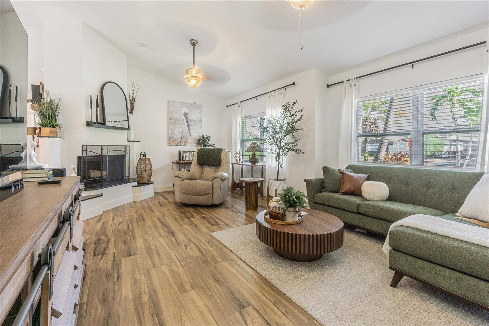 1362 ROBINSON DRIVE, St Petersburg, FL 33710
