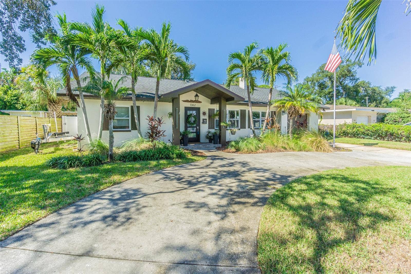 1362 ROBINSON DRIVE, St Petersburg, FL 33710