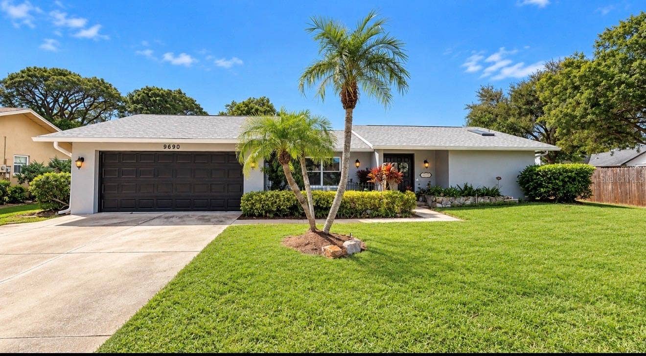 9690 LEEWARD AVENUE, Largo, FL 33773 Front of Home