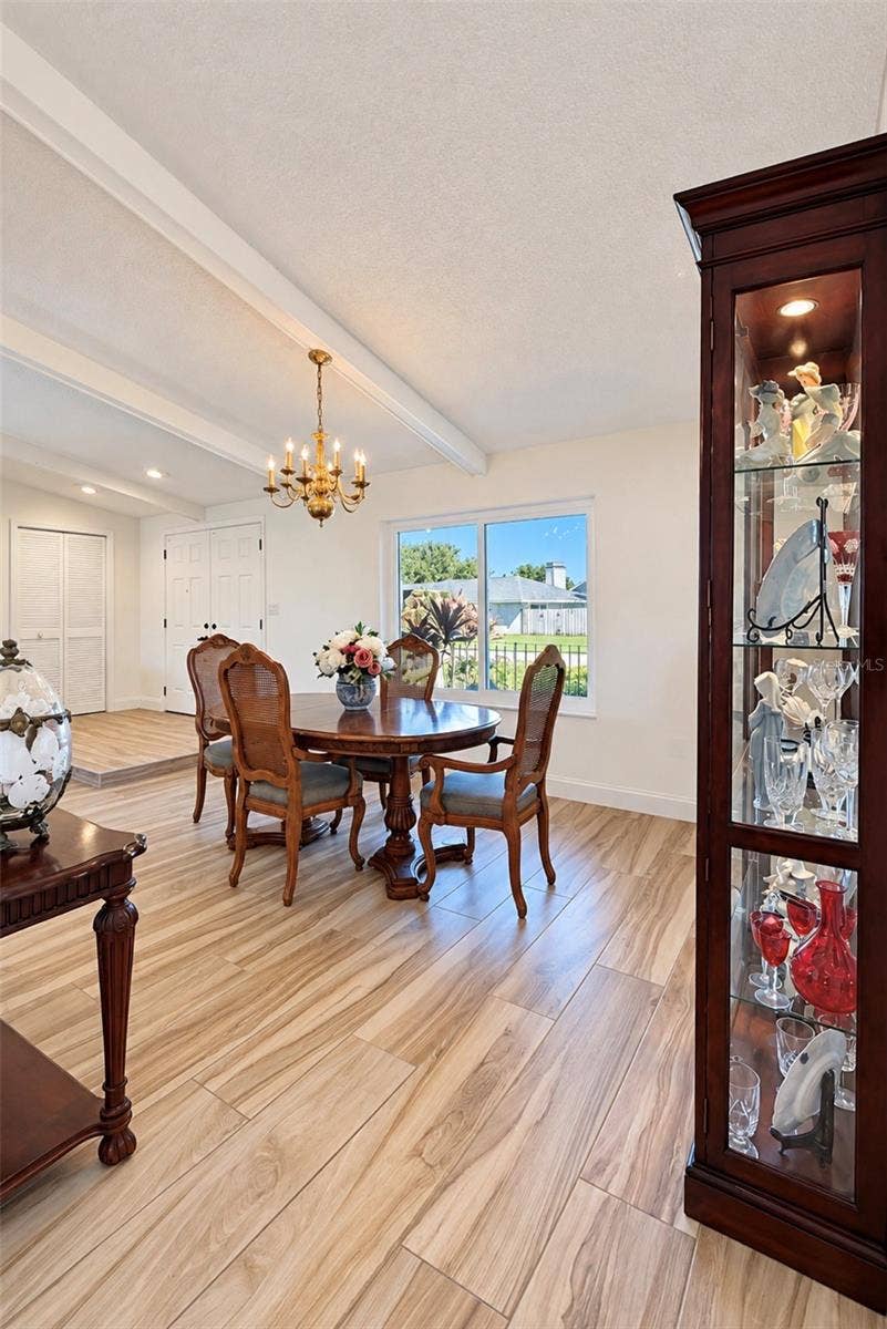 9690 LEEWARD AVENUE, Largo, FL 33773 Dining room