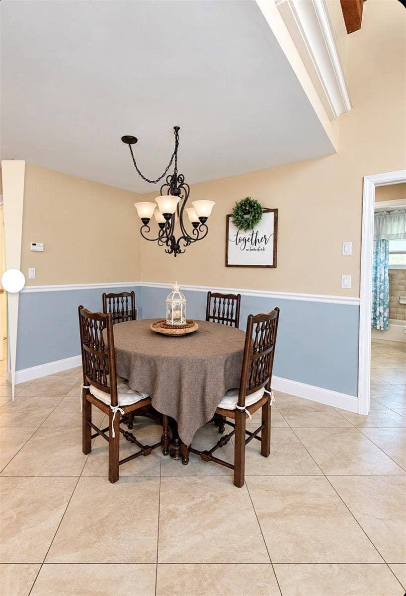 9690 LEEWARD AVENUE, Largo, FL 33773 Dinette