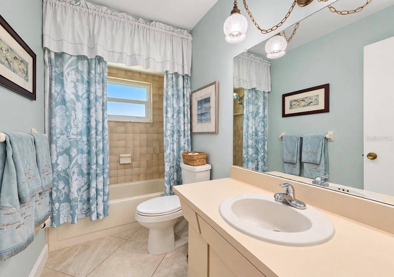 9690 LEEWARD AVENUE, Largo, FL 33773 Hallway bathroom