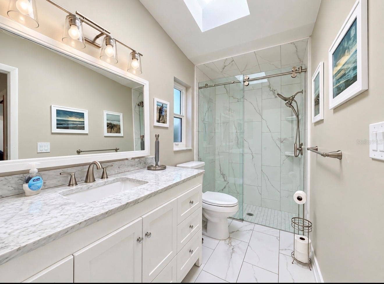 9690 LEEWARD AVENUE, Largo, FL 33773 Primary bathroom