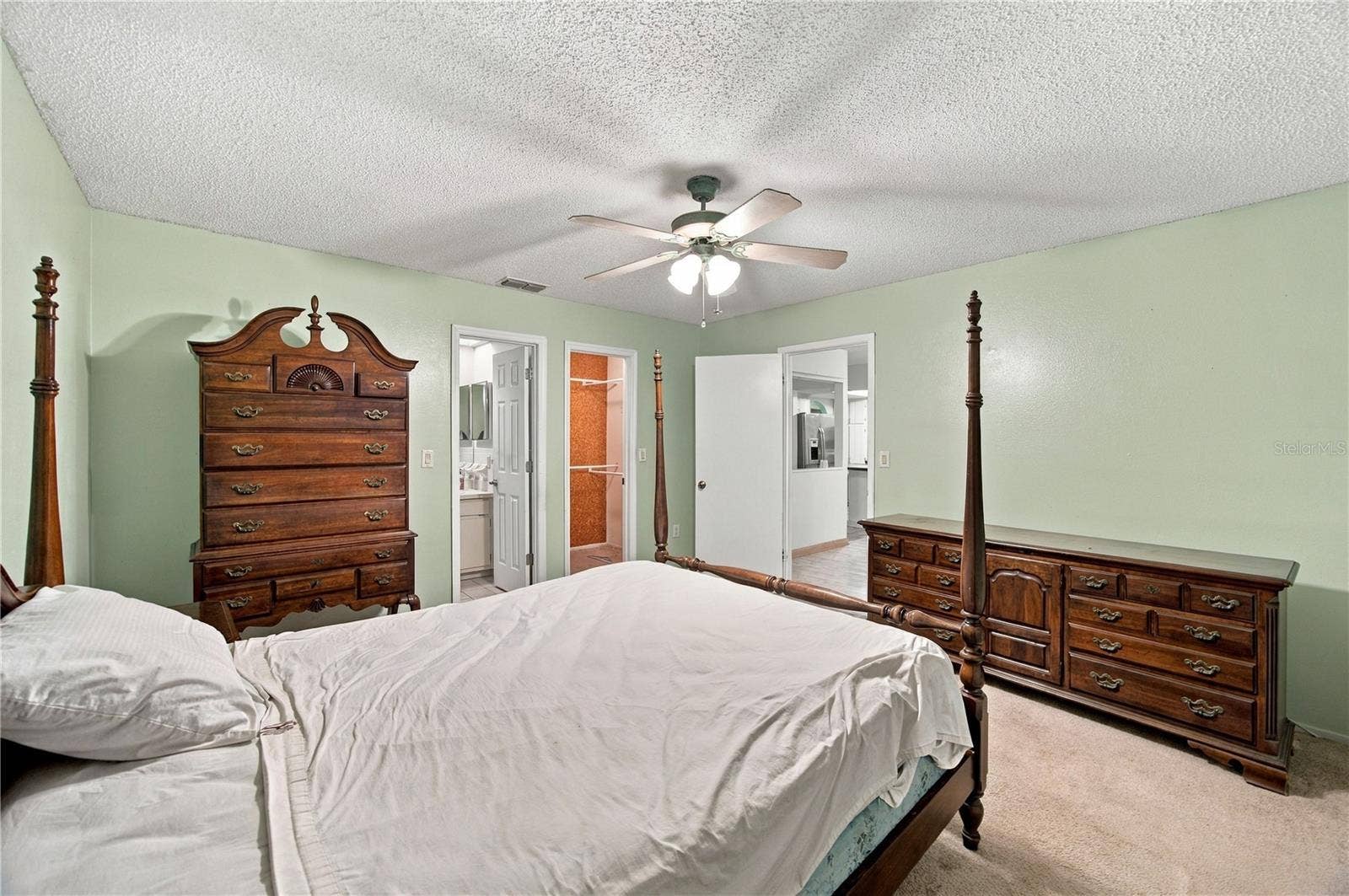 8731 WOODCREST DRIVE, Port Richey, FL 34668 8731 WOODCREST DRIVE, Port Richey, FL 34668