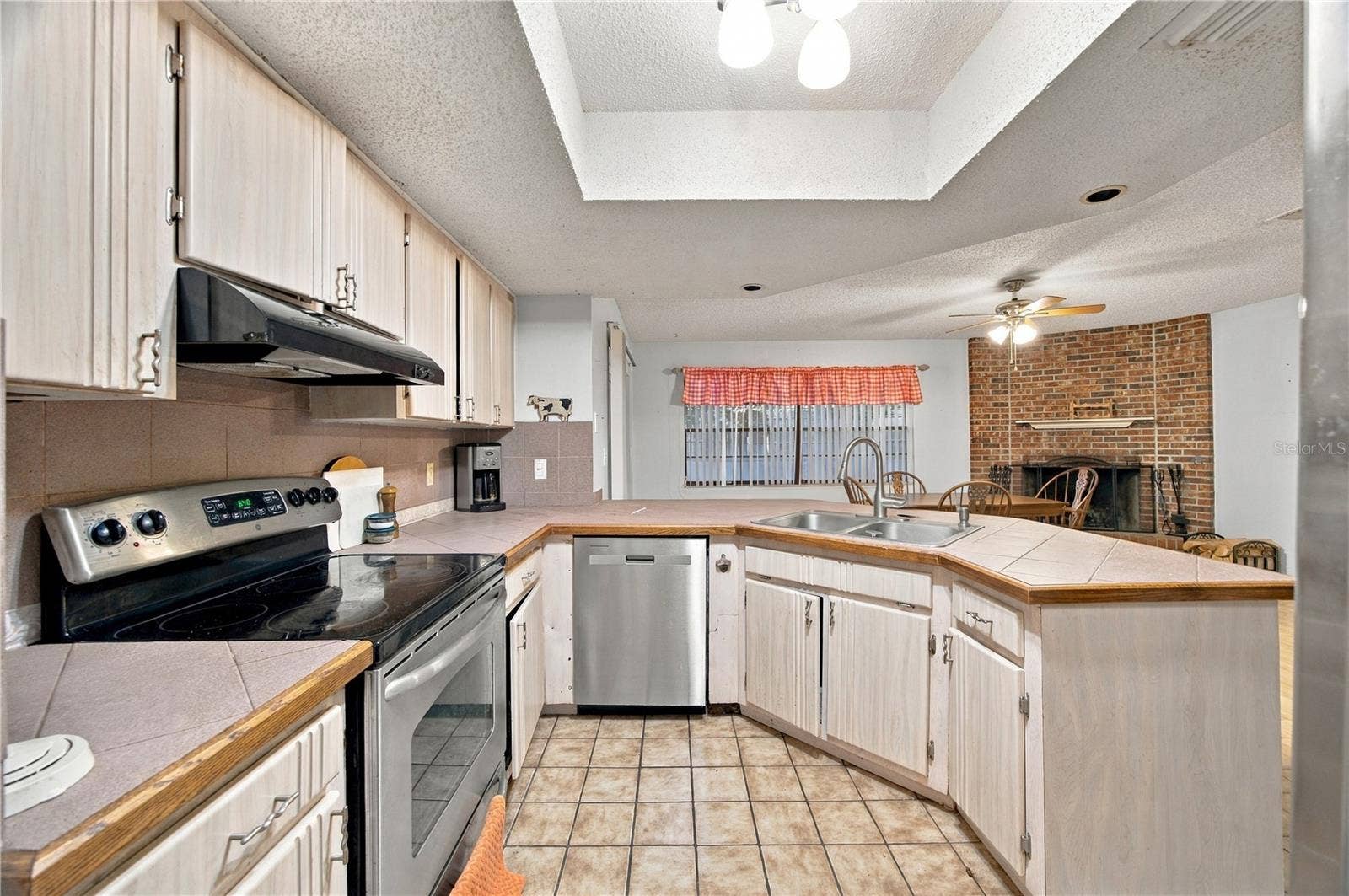 8731 WOODCREST DRIVE, Port Richey, FL 34668 8731 WOODCREST DRIVE, Port Richey, FL 34668