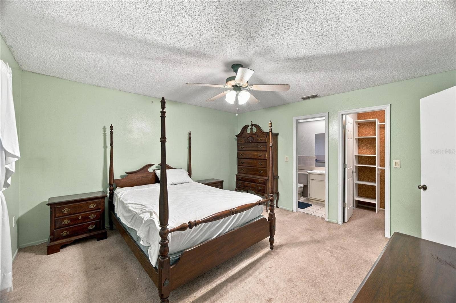 8731 WOODCREST DRIVE, Port Richey, FL 34668 8731 WOODCREST DRIVE, Port Richey, FL 34668