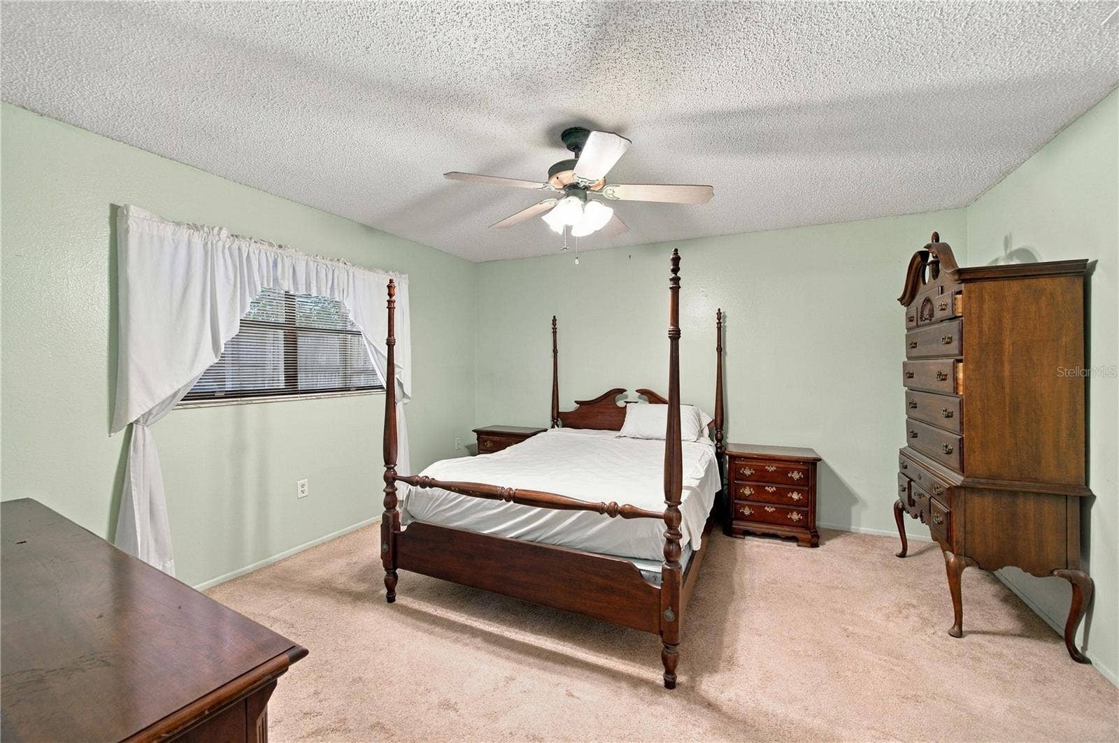 8731 WOODCREST DRIVE, Port Richey, FL 34668 8731 WOODCREST DRIVE, Port Richey, FL 34668