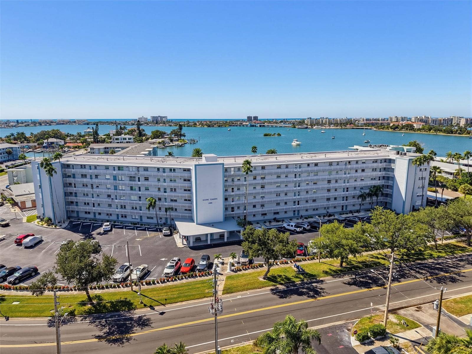 1868 SHORE DRIVE S, #511, South Pasadena, FL 33707