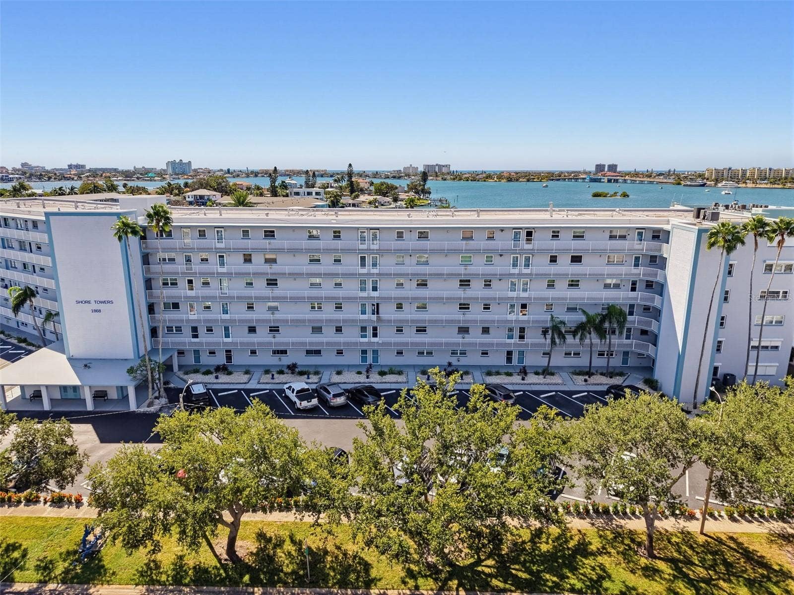 1868 SHORE DRIVE S, #511, South Pasadena, FL 33707