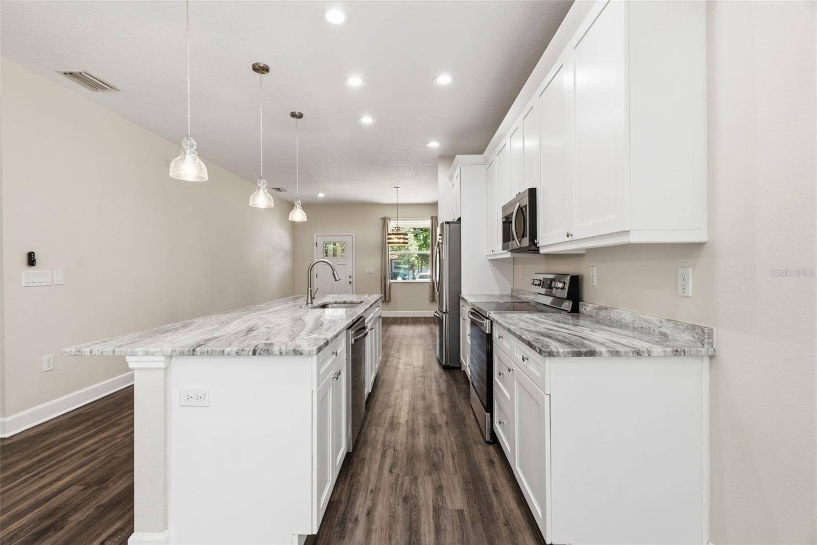 10118 N BROOKS STREET, Tampa, FL 33612 10118 N BROOKS STREET, Tampa, FL 33612