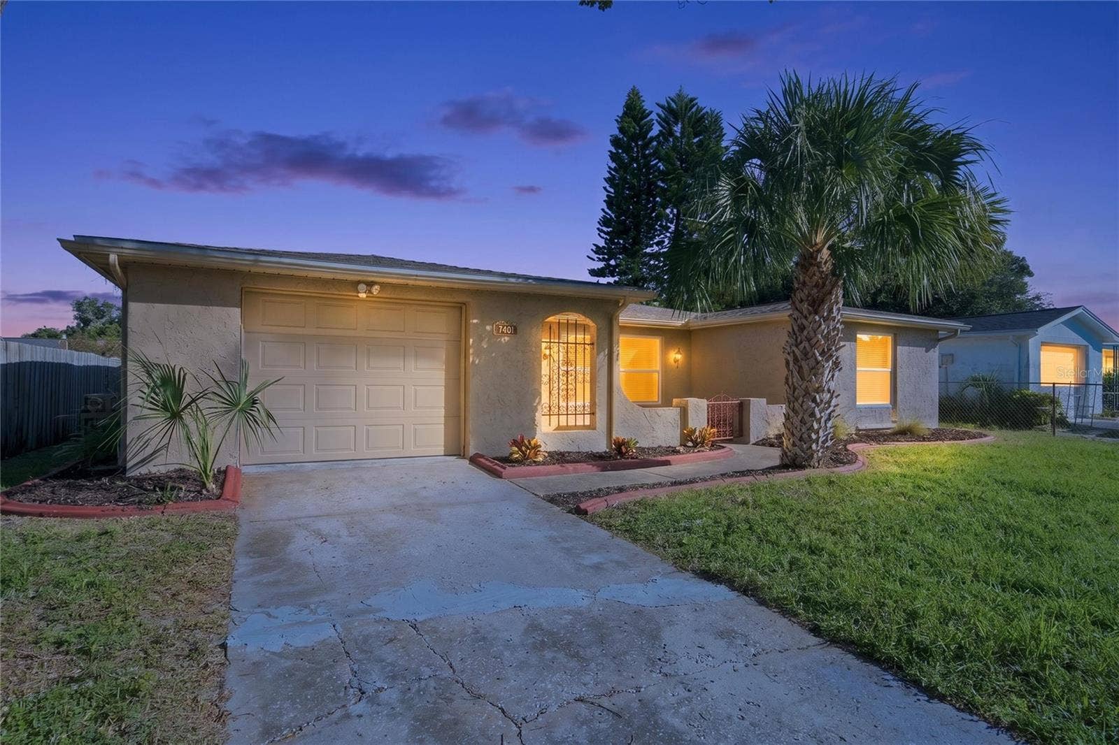 7401 OAK CREST DRIVE, Port Richey, FL 34668