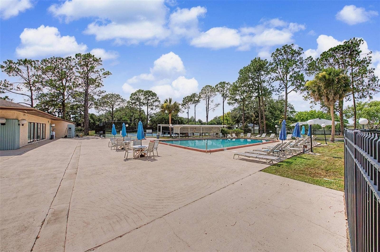 1836 TAMPA BAY DRIVE, Wesley Chapel, FL 33543 1836 TAMPA BAY DRIVE, Wesley Chapel, FL 33543
