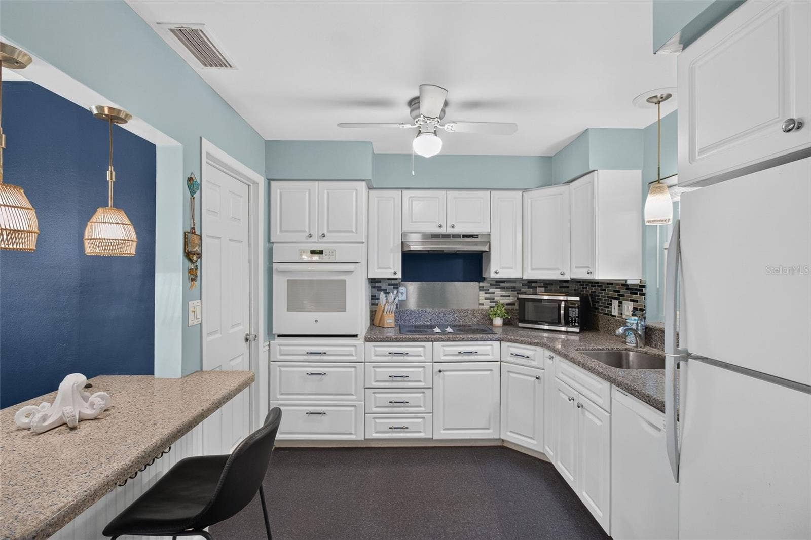 2601 56TH STREET S, Gulfport, FL 33707 2601 56TH STREET S, Gulfport, FL 33707