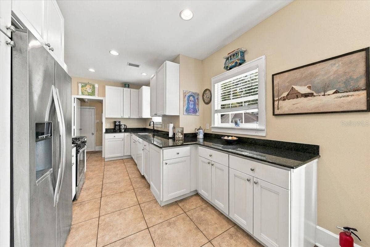 244 21ST AVENUE N, St Petersburg, FL 33704