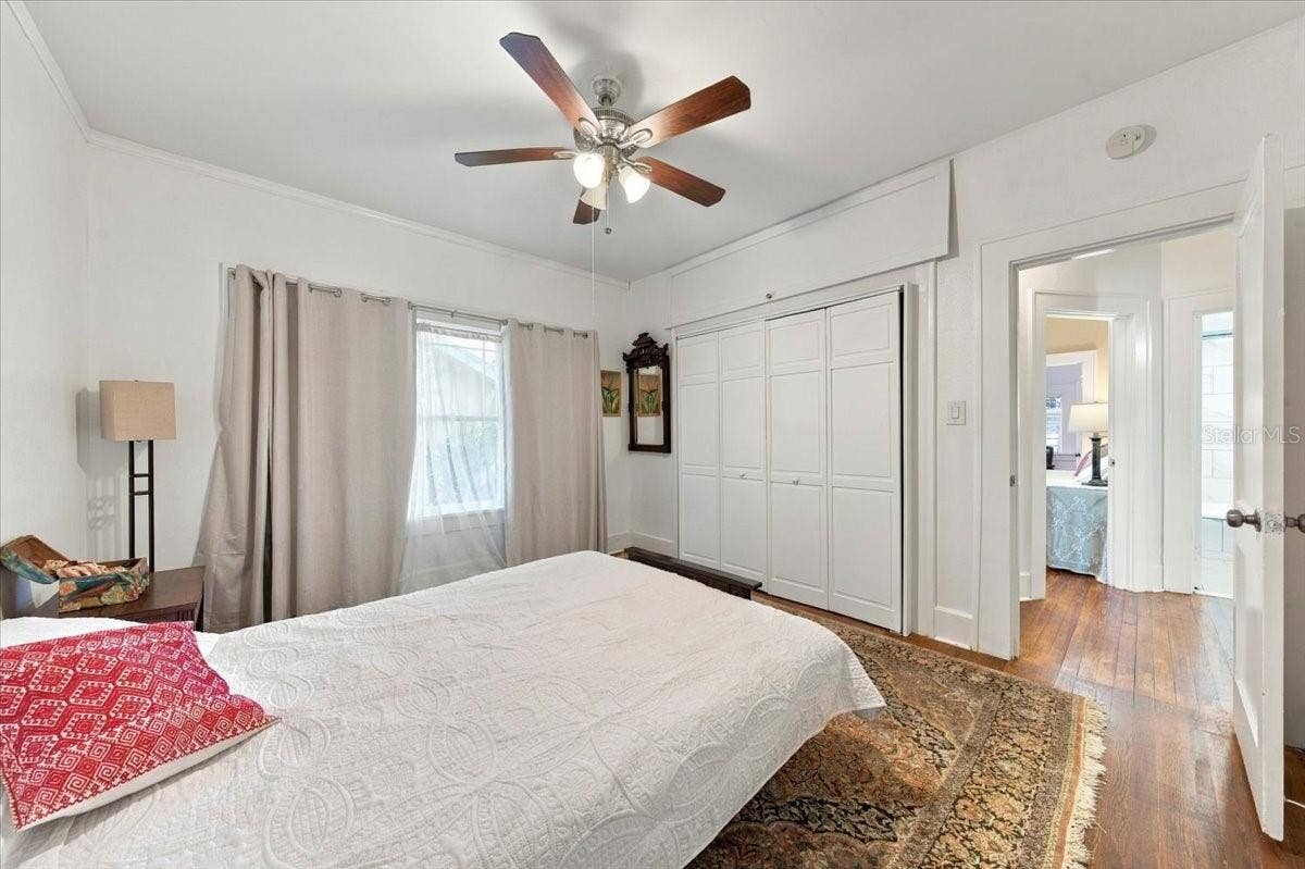 244 21ST AVENUE N, St Petersburg, FL 33704