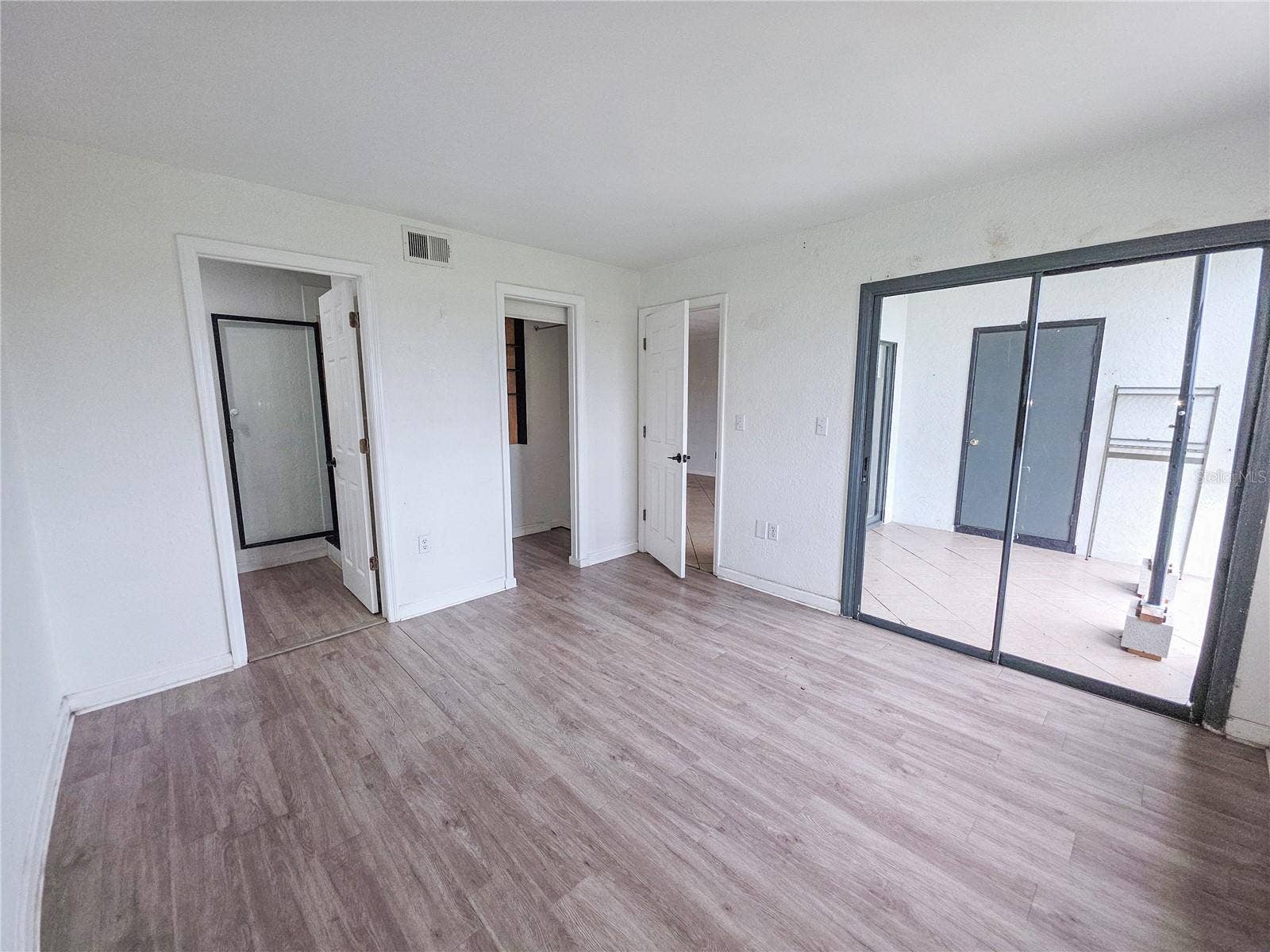 10103 SAILWINDS BOULEVARD N, #102, Largo, FL 33773
