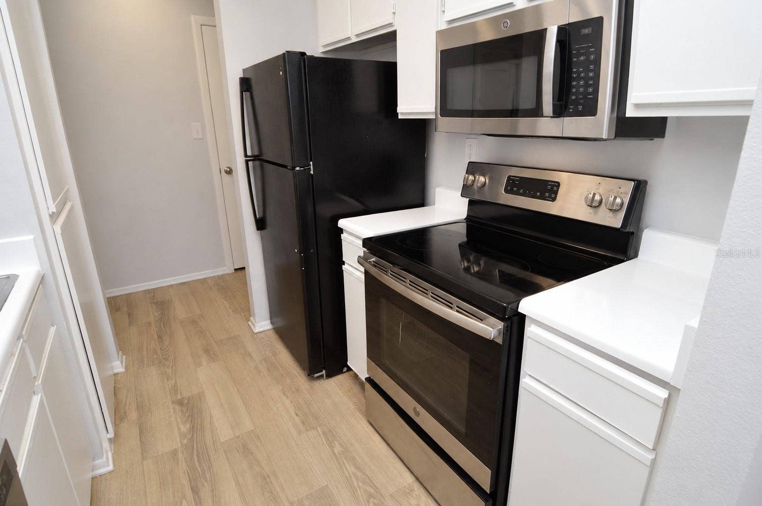 8647 MALLARD RESERVE DRIVE, #202, Tampa, FL 33614 8647 MALLARD RESERVE DRIVE, #202, Tampa, FL 33614