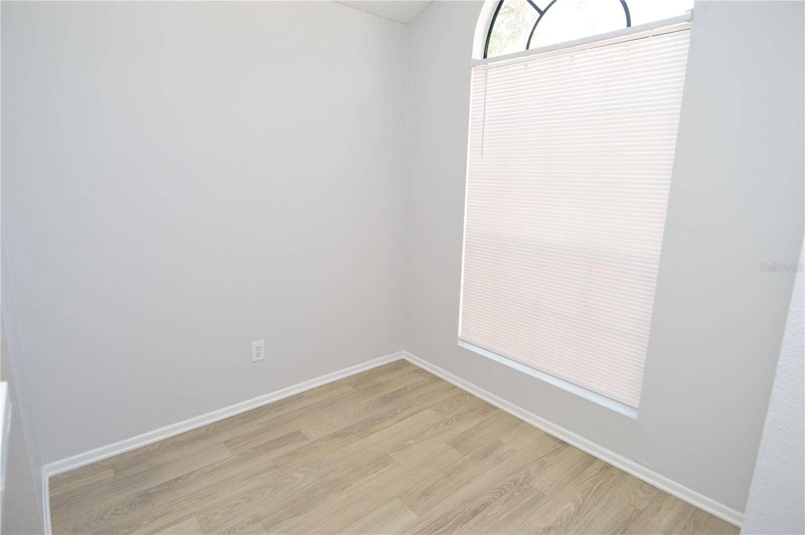 8647 MALLARD RESERVE DRIVE, #202, Tampa, FL 33614 8647 MALLARD RESERVE DRIVE, #202, Tampa, FL 33614