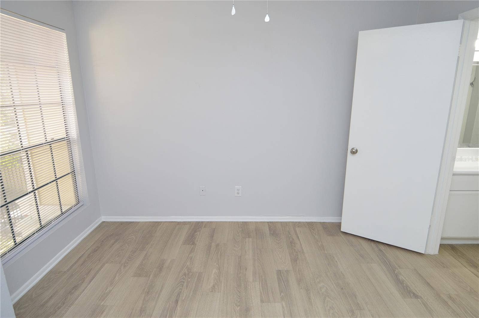 8647 MALLARD RESERVE DRIVE, #202, Tampa, FL 33614 8647 MALLARD RESERVE DRIVE, #202, Tampa, FL 33614