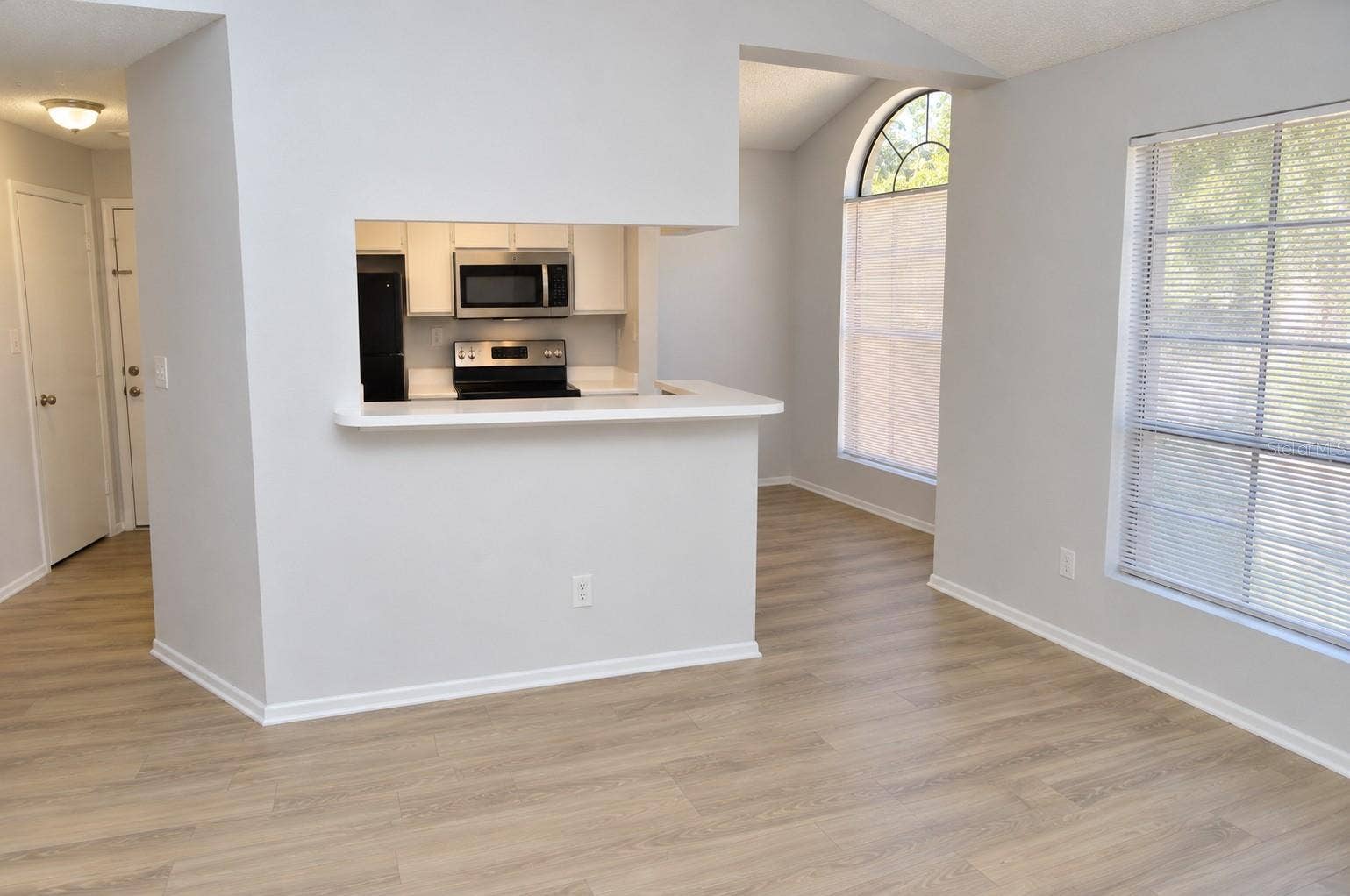 8647 MALLARD RESERVE DRIVE, #202, Tampa, FL 33614 8647 MALLARD RESERVE DRIVE, #202, Tampa, FL 33614