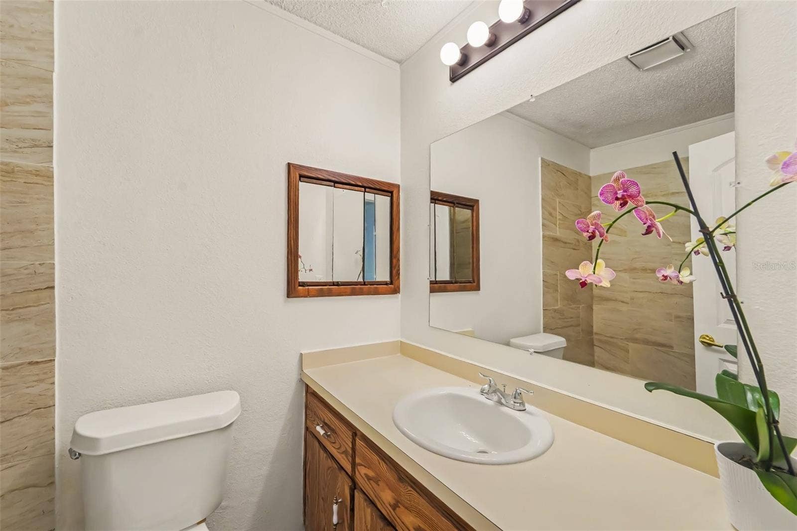 1443 & 1445 GILES AVENUE, Spring Hill, FL 34608 1443 & 1445 GILES AVENUE, Spring Hill, FL 34608
