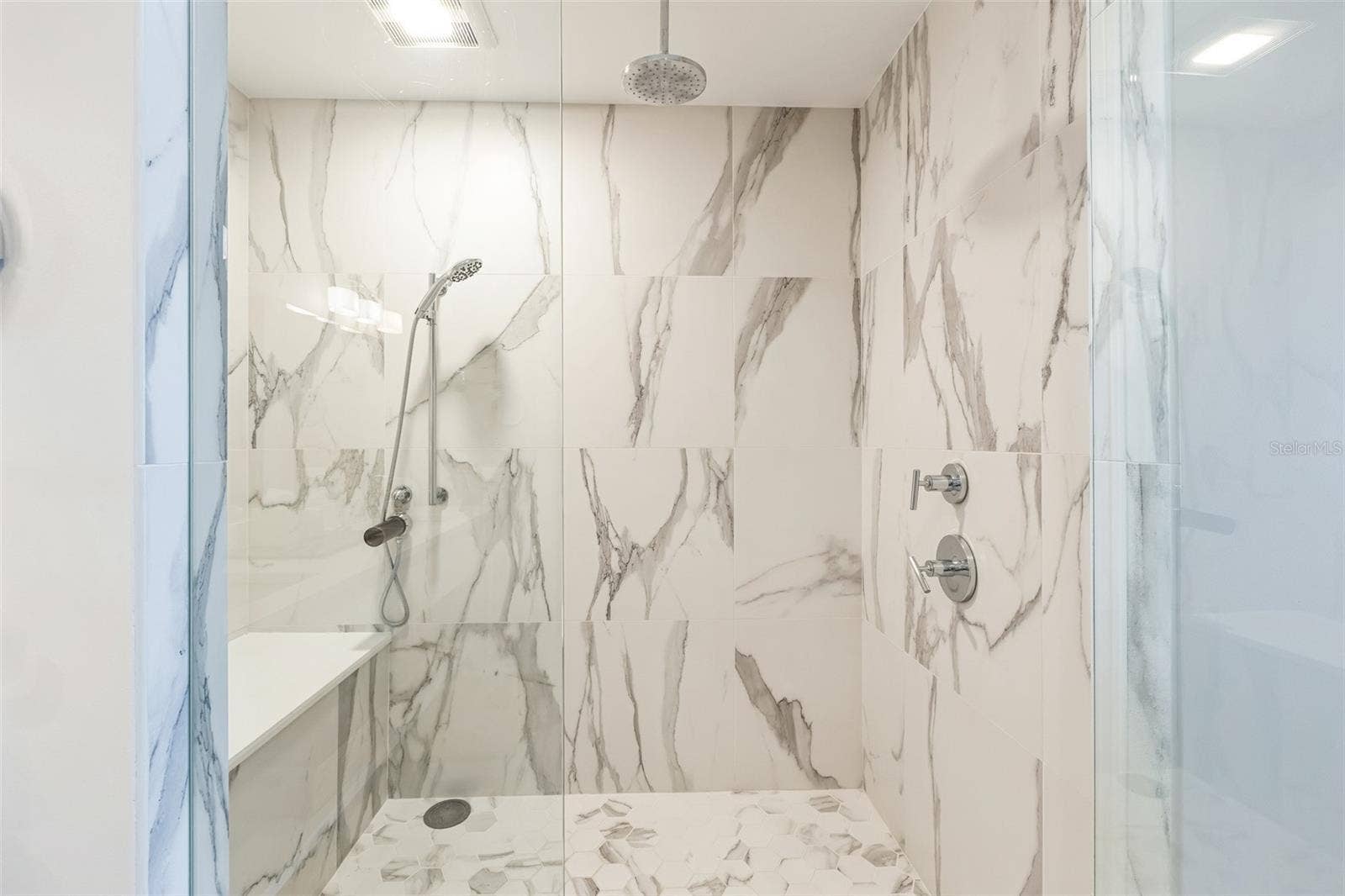 301 S GULFVIEW BOULEVARD, #702, Clearwater Beach, FL 33767 301 S GULFVIEW BOULEVARD, #702, Clearwater Beach, FL 33767