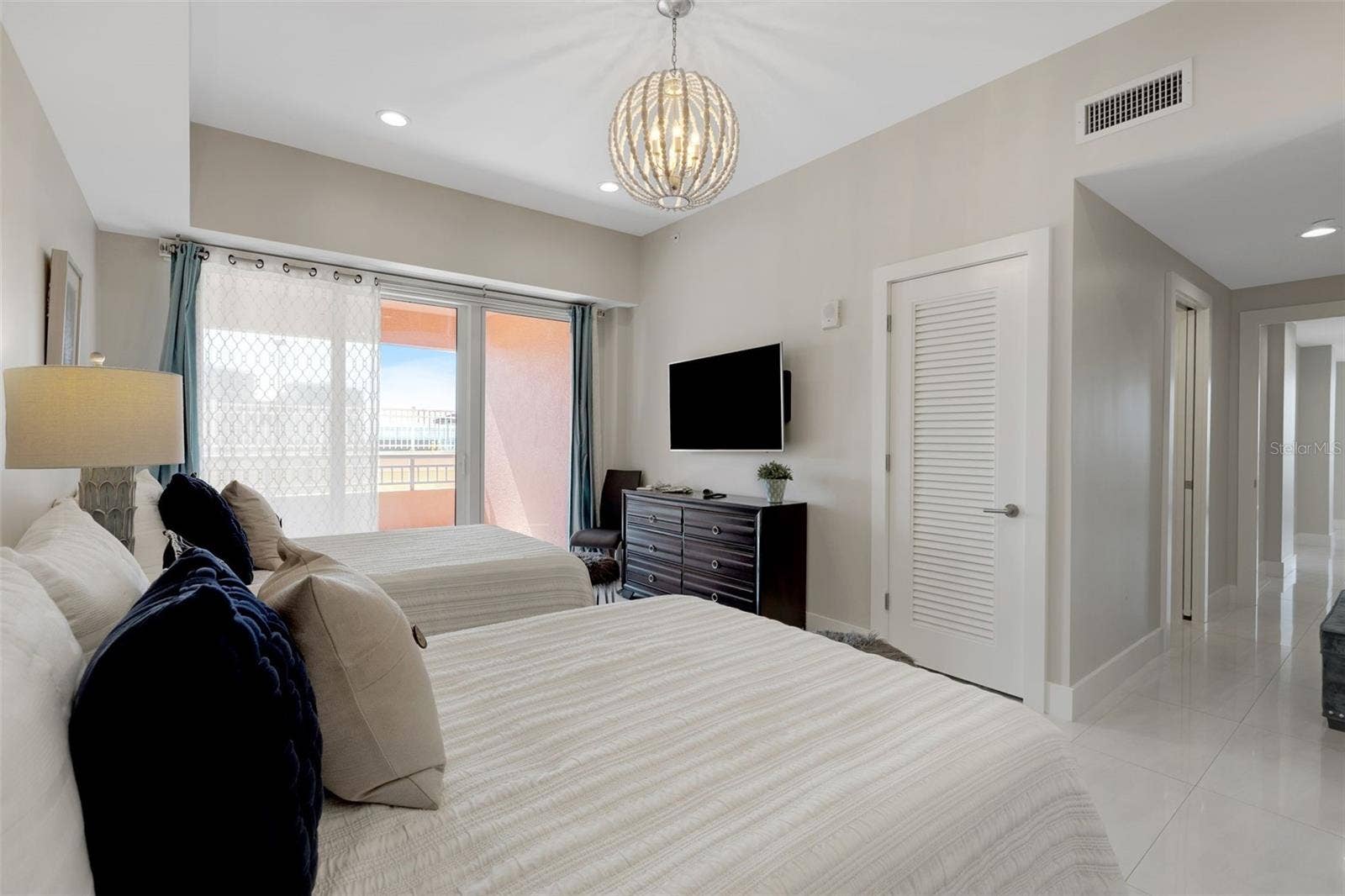 301 S GULFVIEW BOULEVARD, #702, Clearwater Beach, FL 33767 301 S GULFVIEW BOULEVARD, #702, Clearwater Beach, FL 33767