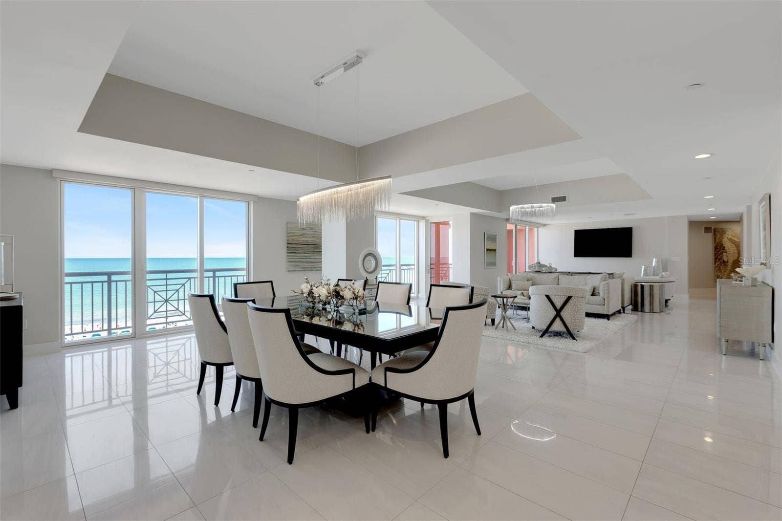 301 S GULFVIEW BOULEVARD, #702, Clearwater Beach, FL 33767 301 S GULFVIEW BOULEVARD, #702, Clearwater Beach, FL 33767