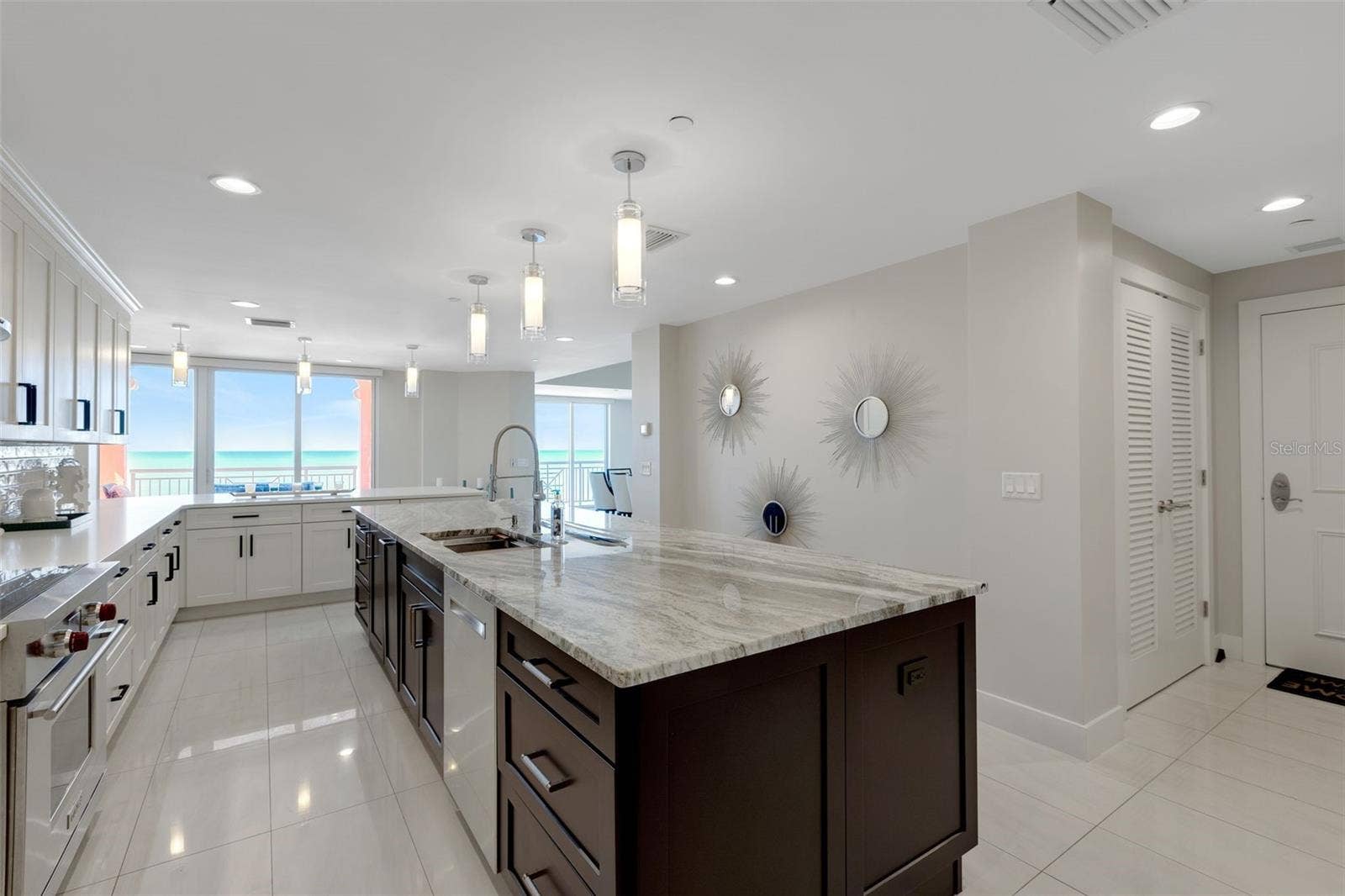 301 S GULFVIEW BOULEVARD, #702, Clearwater Beach, FL 33767 301 S GULFVIEW BOULEVARD, #702, Clearwater Beach, FL 33767