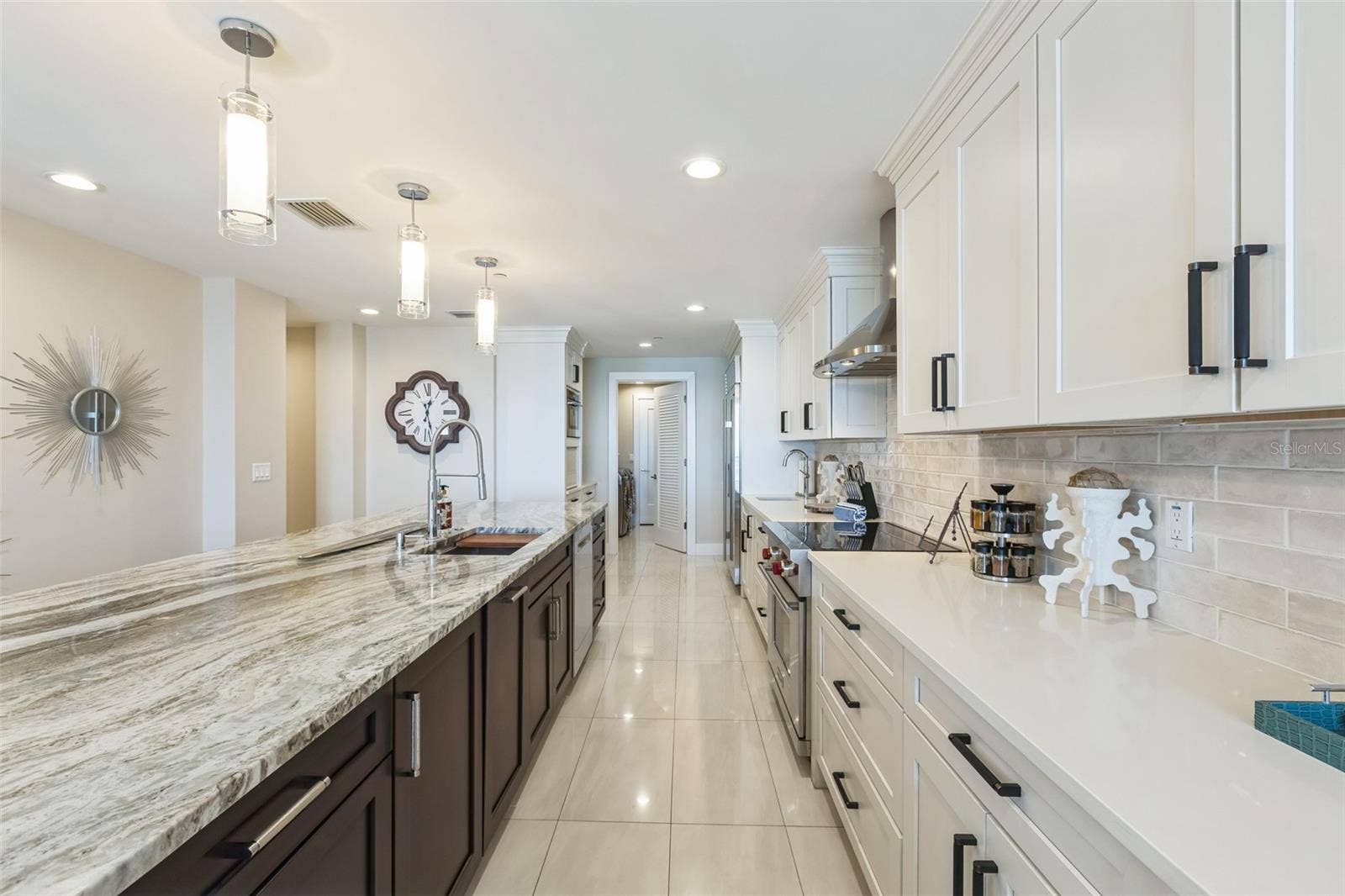 301 S GULFVIEW BOULEVARD, #702, Clearwater Beach, FL 33767 301 S GULFVIEW BOULEVARD, #702, Clearwater Beach, FL 33767
