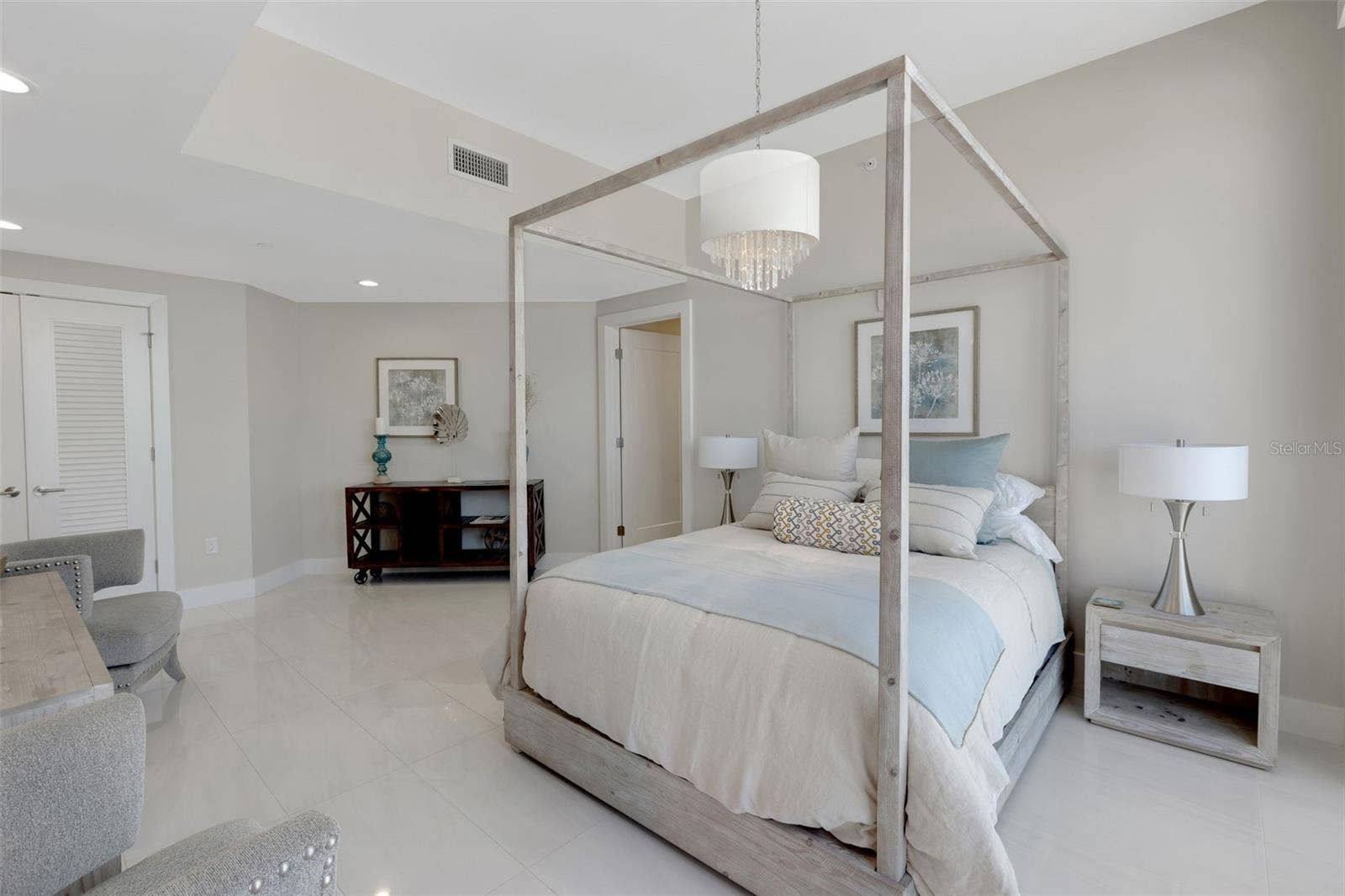 301 S GULFVIEW BOULEVARD, #702, Clearwater Beach, FL 33767 301 S GULFVIEW BOULEVARD, #702, Clearwater Beach, FL 33767