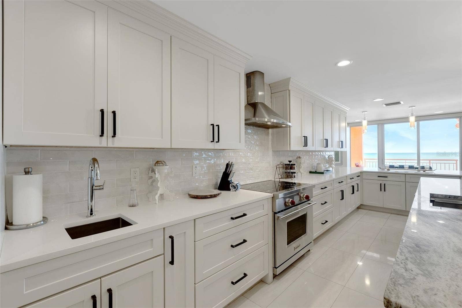 301 S GULFVIEW BOULEVARD, #702, Clearwater Beach, FL 33767 301 S GULFVIEW BOULEVARD, #702, Clearwater Beach, FL 33767