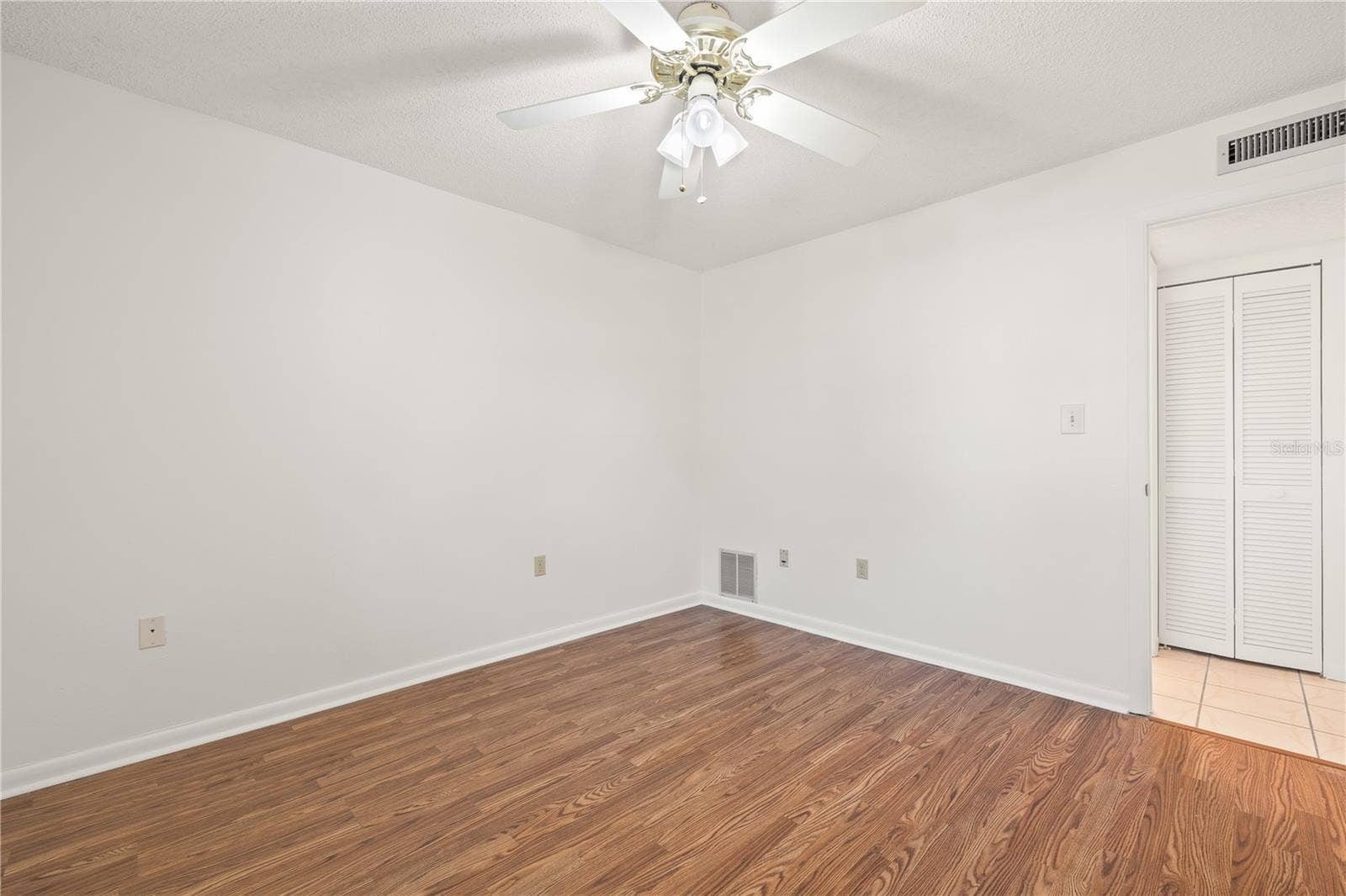 2700 NEBRASKA AVENUE, #3-103, Palm Harbor, FL 34684 2700 NEBRASKA AVENUE, #3-103, Palm Harbor, FL 34684