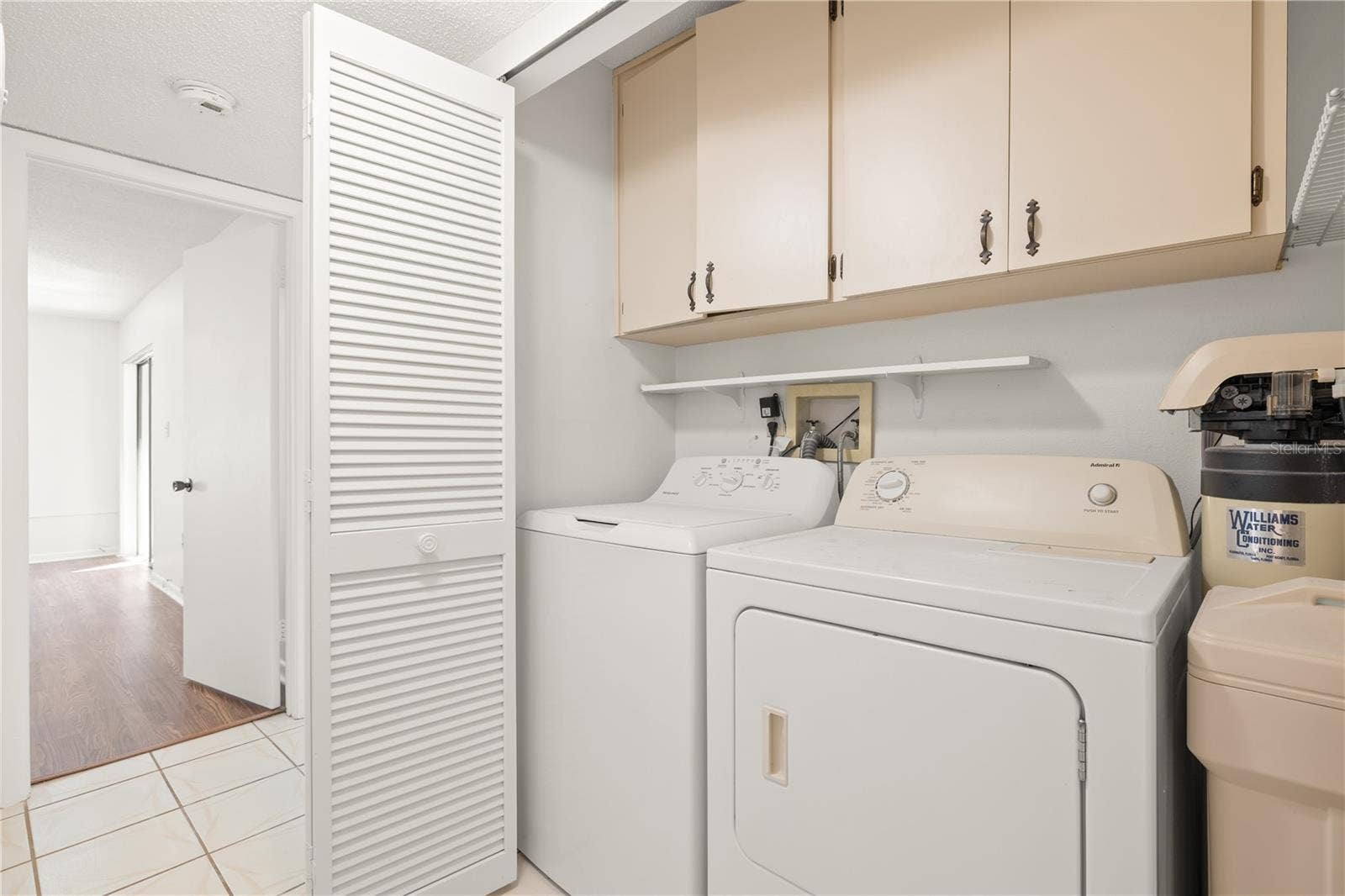 2700 NEBRASKA AVENUE, #3-103, Palm Harbor, FL 34684 laundry closet