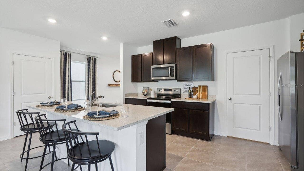 15033 COLTMAN HILL DRIVE, Wimauma, FL 33598
