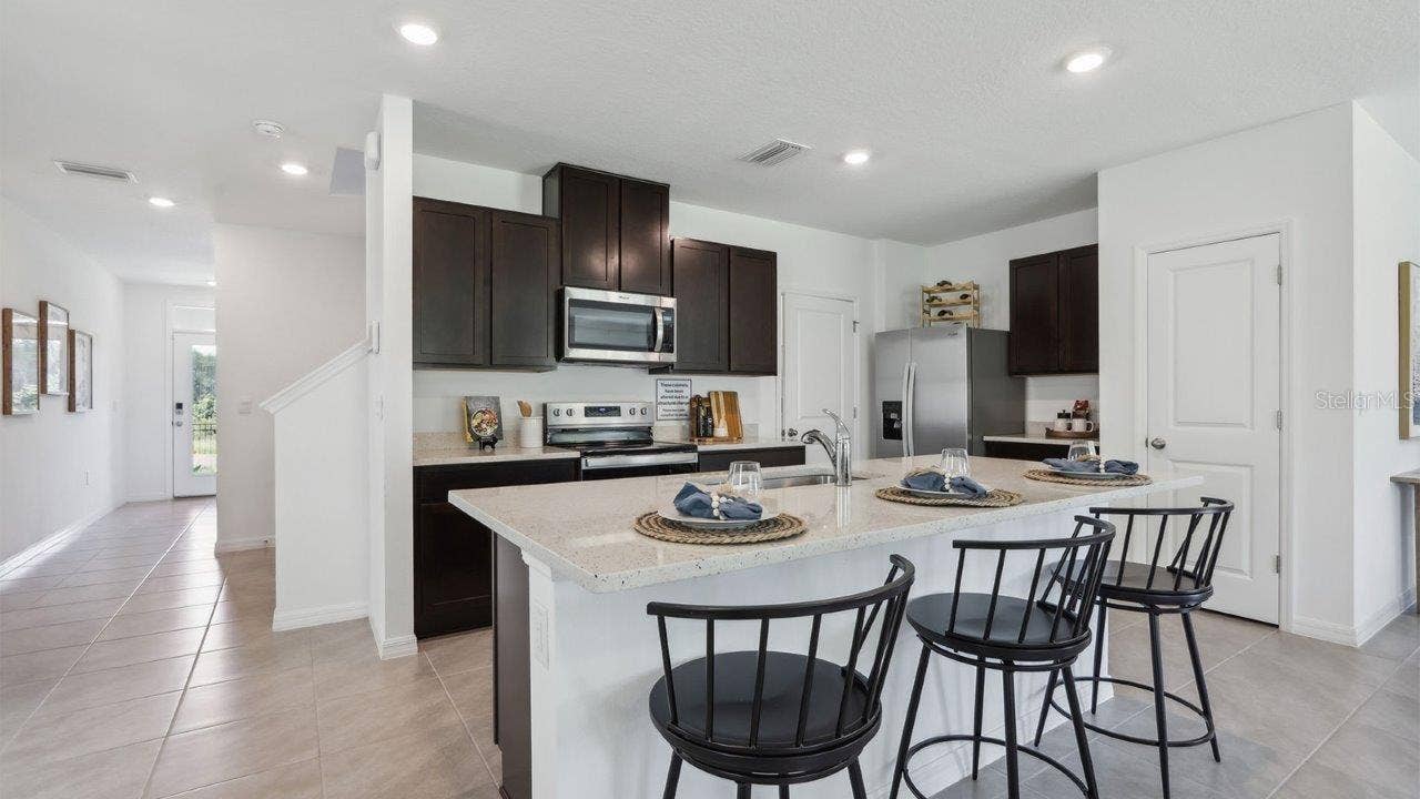 15033 COLTMAN HILL DRIVE, Wimauma, FL 33598