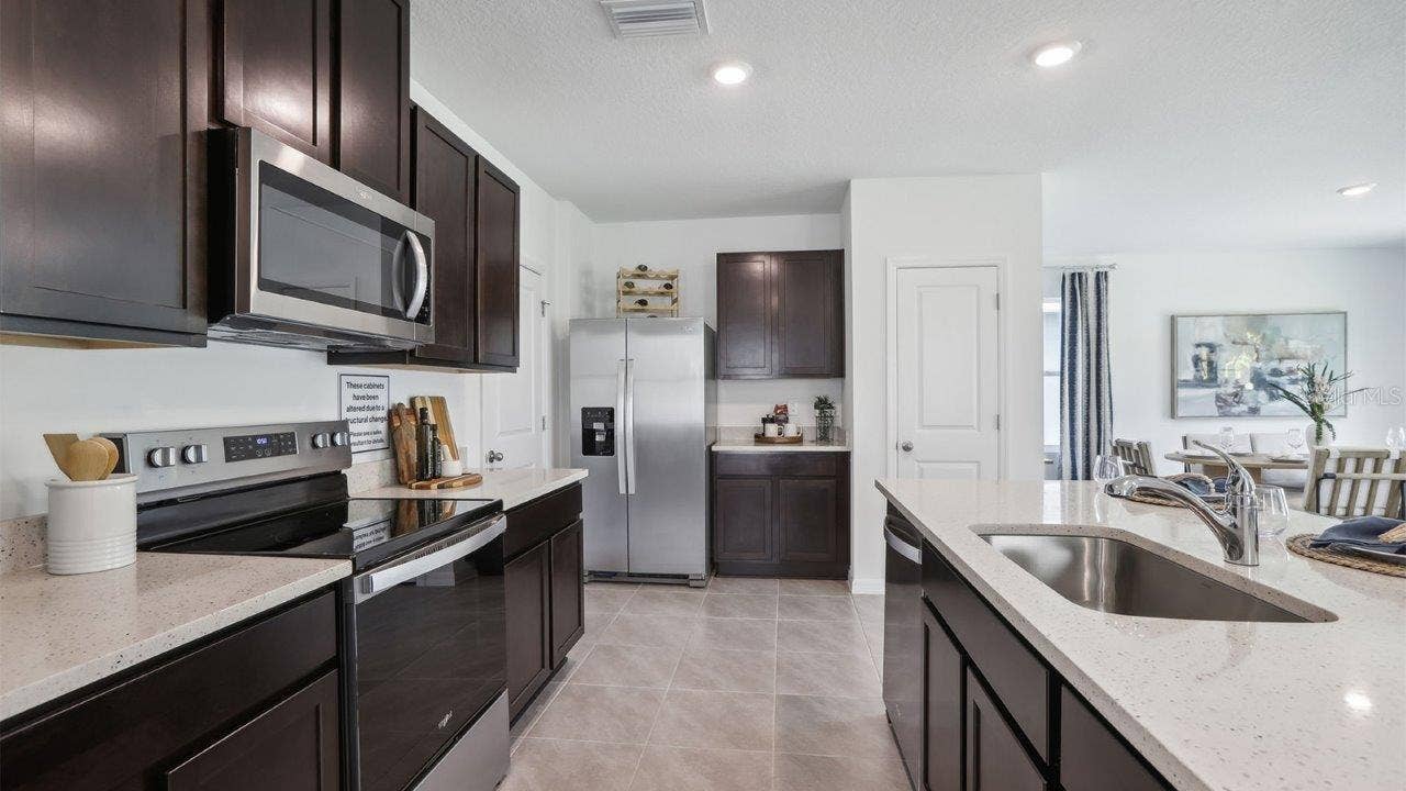 15033 COLTMAN HILL DRIVE, Wimauma, FL 33598