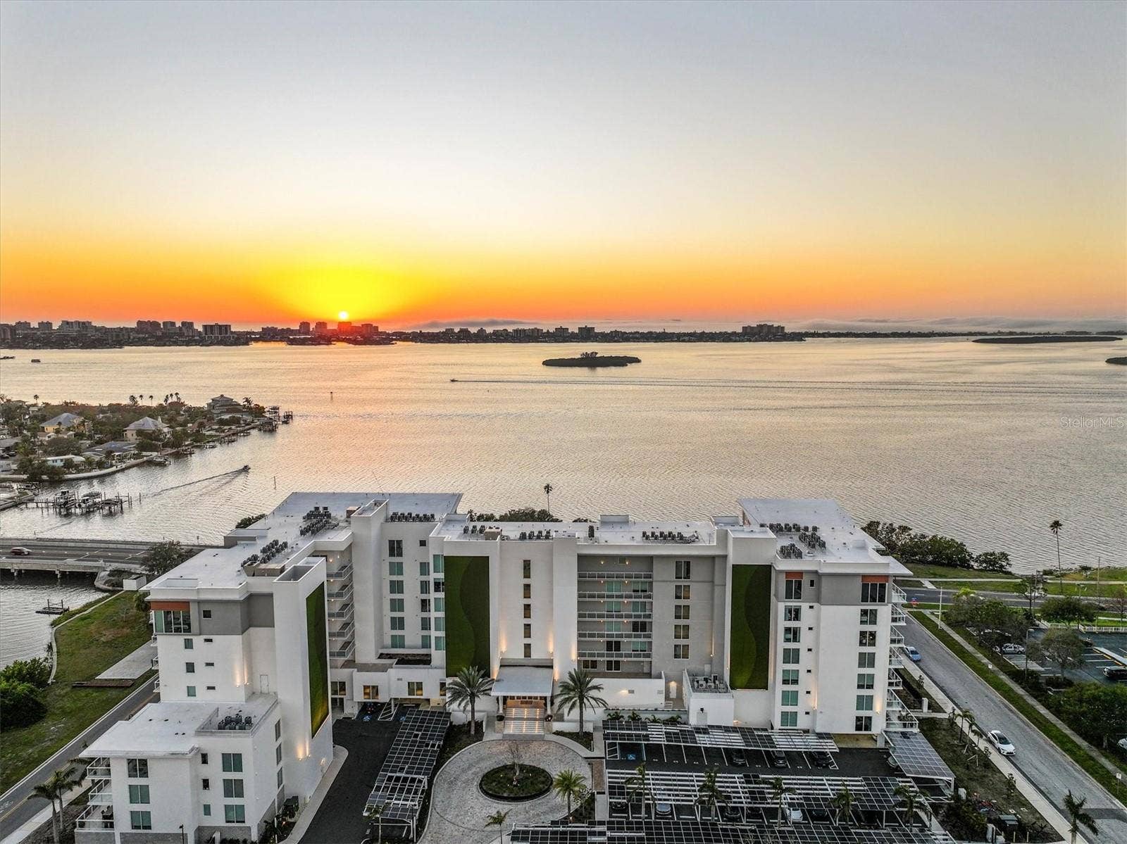 1020 SUNSET POINT ROAD, #607, Clearwater, FL 33755 1020 SUNSET POINT ROAD, #607, Clearwater, FL 33755